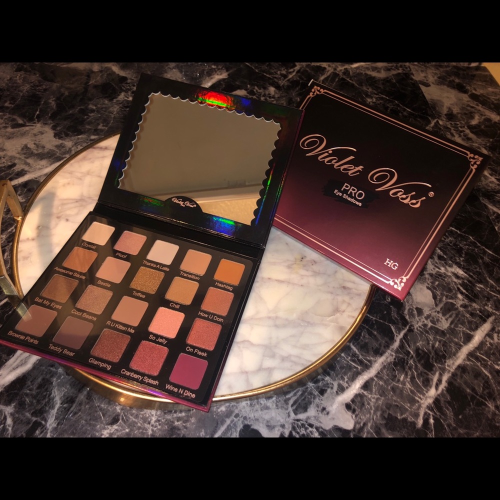 Holy Grail Violet Voss eyeshadow palette